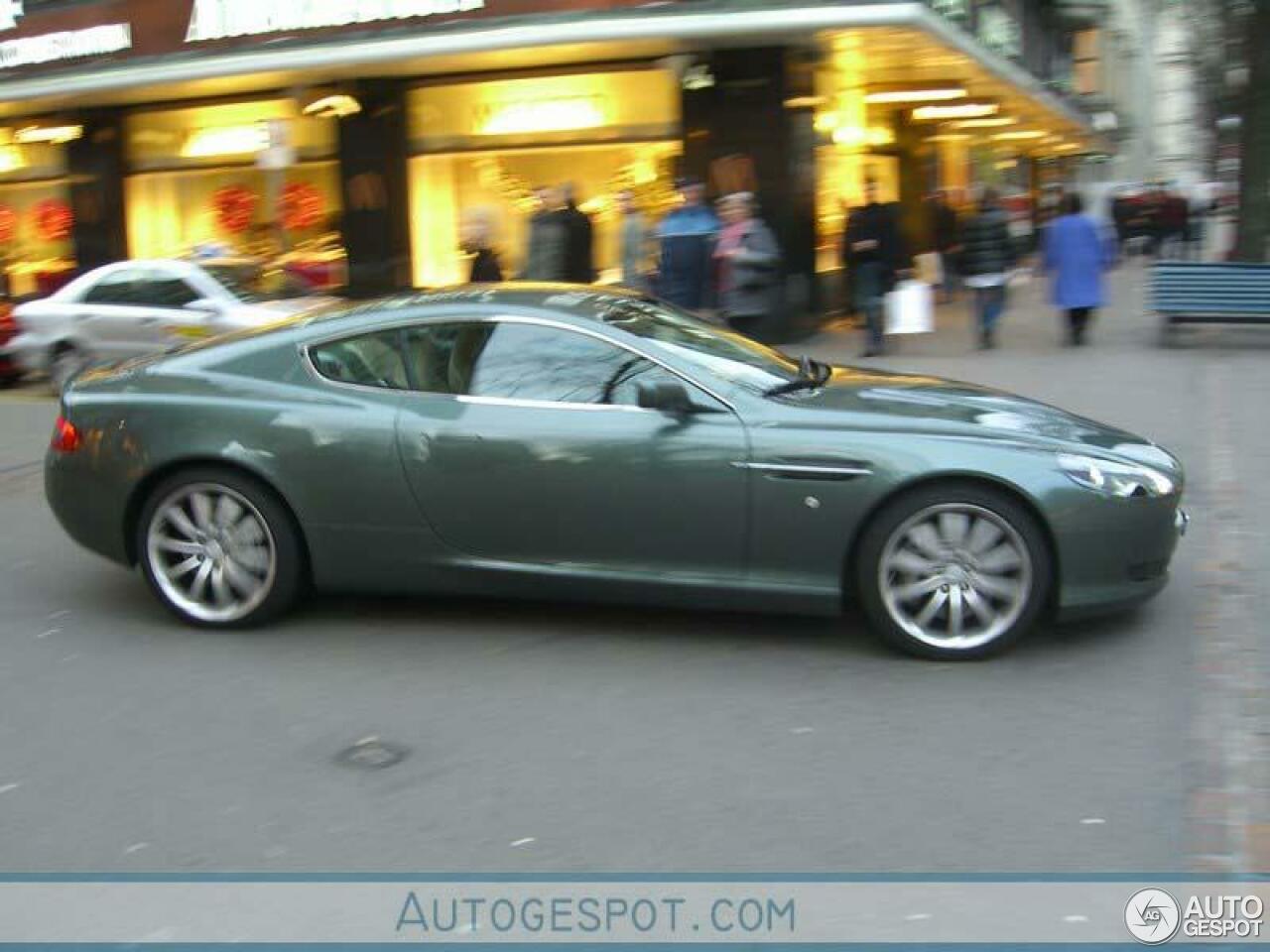 Aston Martin DB9