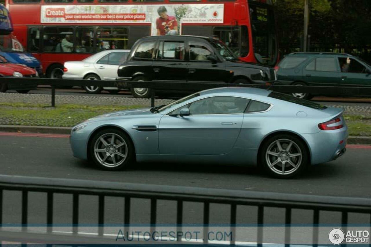 Aston Martin V8 Vantage