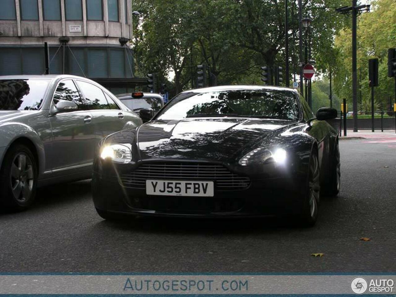 Aston Martin V8 Vantage