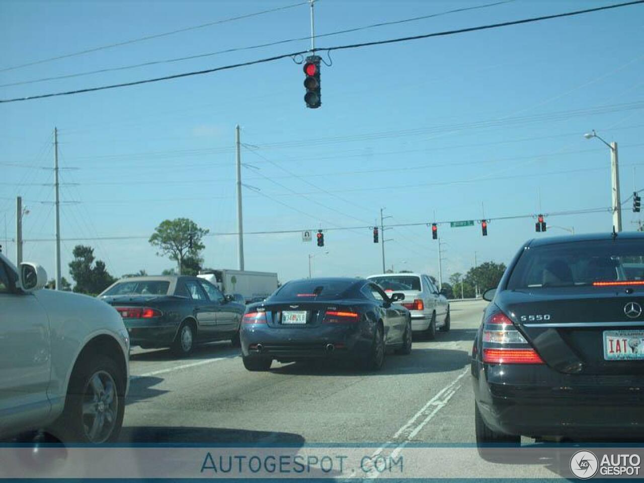 Aston Martin DB9