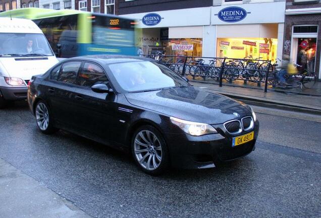 BMW M5 E60 2005