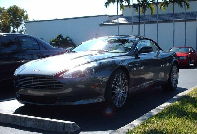 Aston Martin DB9 Volante