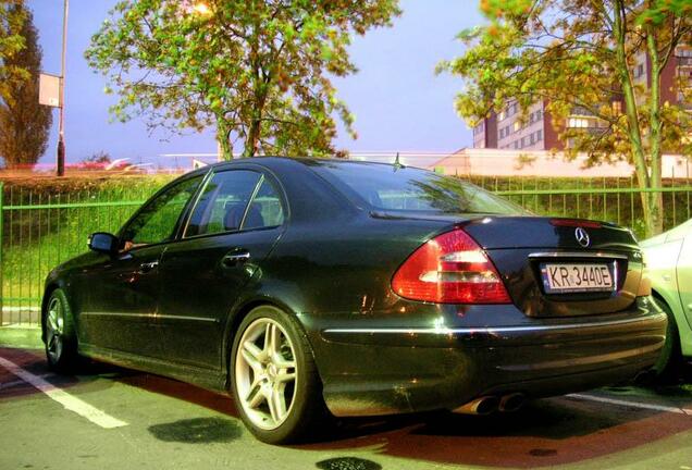 Mercedes-Benz E 55 AMG