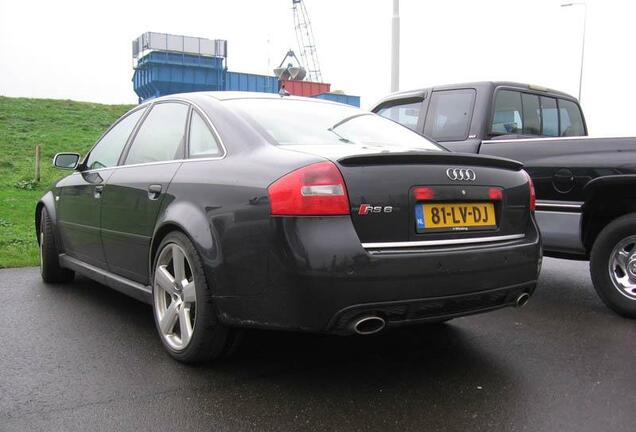 Audi RS6 Sedan C5