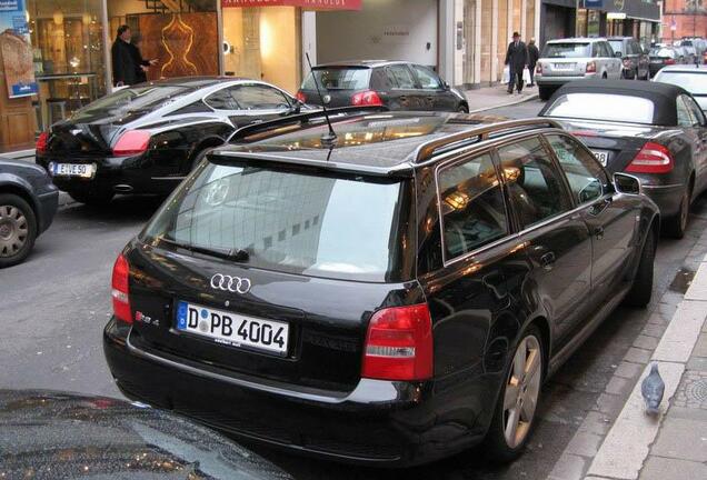 Audi RS4 Avant B5