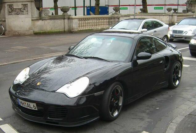 Porsche 996 Turbo