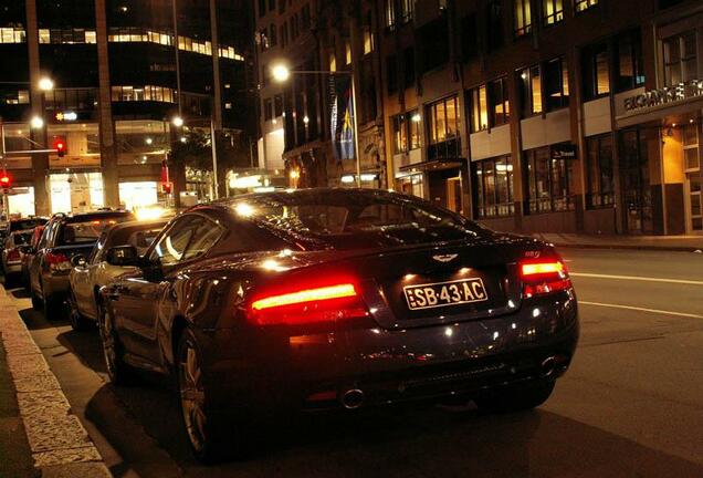 Aston Martin DB9