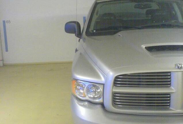 Dodge RAM SRT-10 Quad-Cab