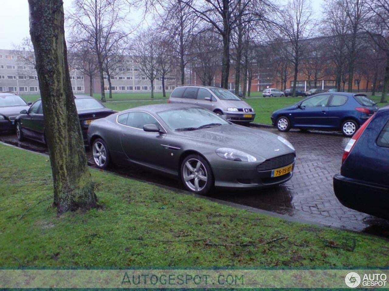 Aston Martin DB9