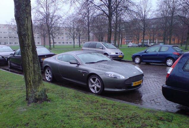 Aston Martin DB9