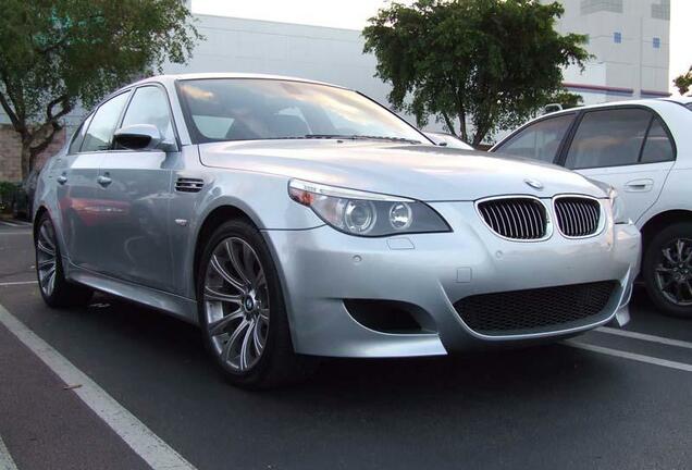 BMW M5 E60 2005