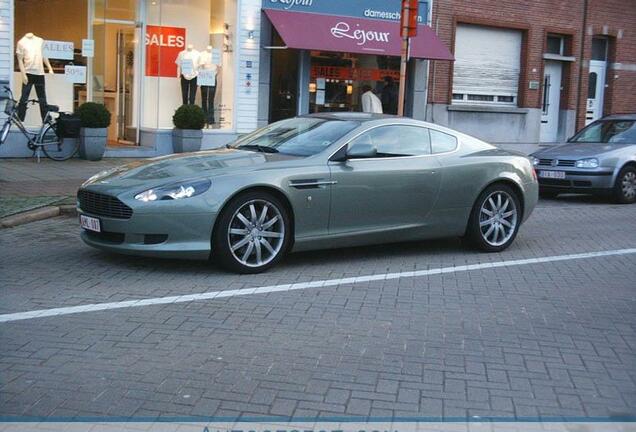 Aston Martin DB9