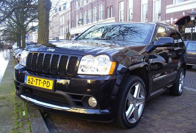 Jeep Grand Cherokee SRT-8 2005