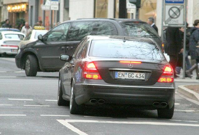 Mercedes-Benz E 55 AMG