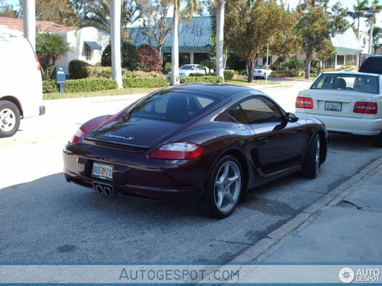 Porsche 987 Cayman S