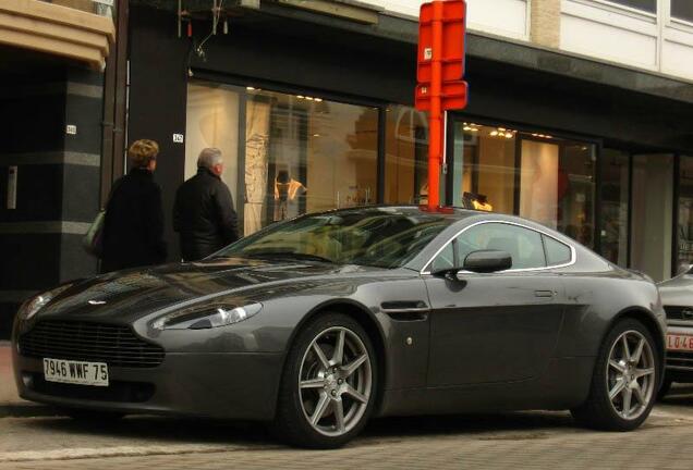 Aston Martin V8 Vantage