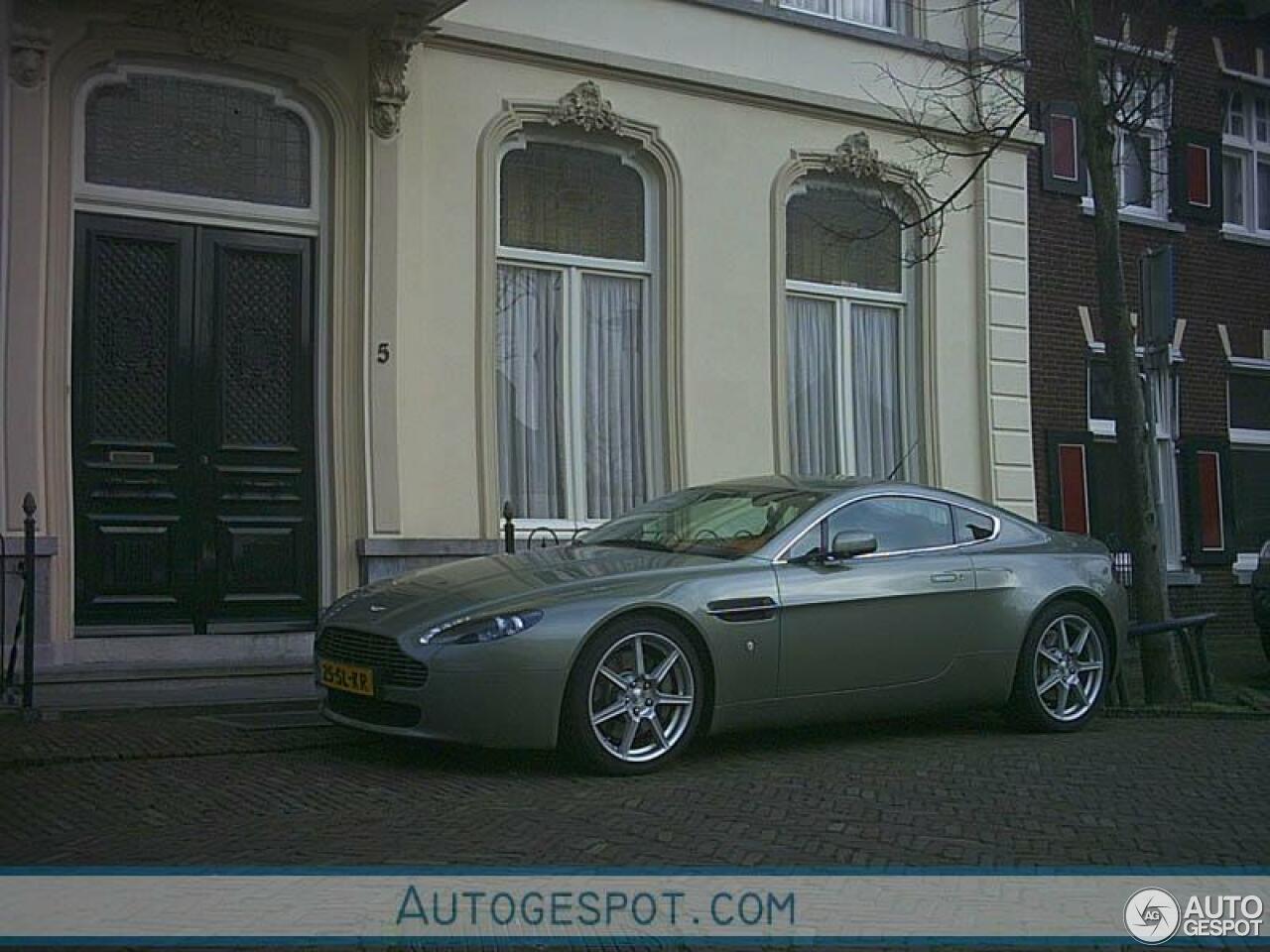 Aston Martin V8 Vantage