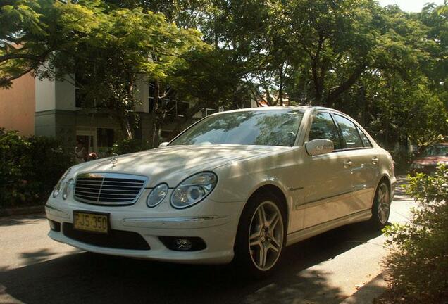 Mercedes-Benz E 55 AMG