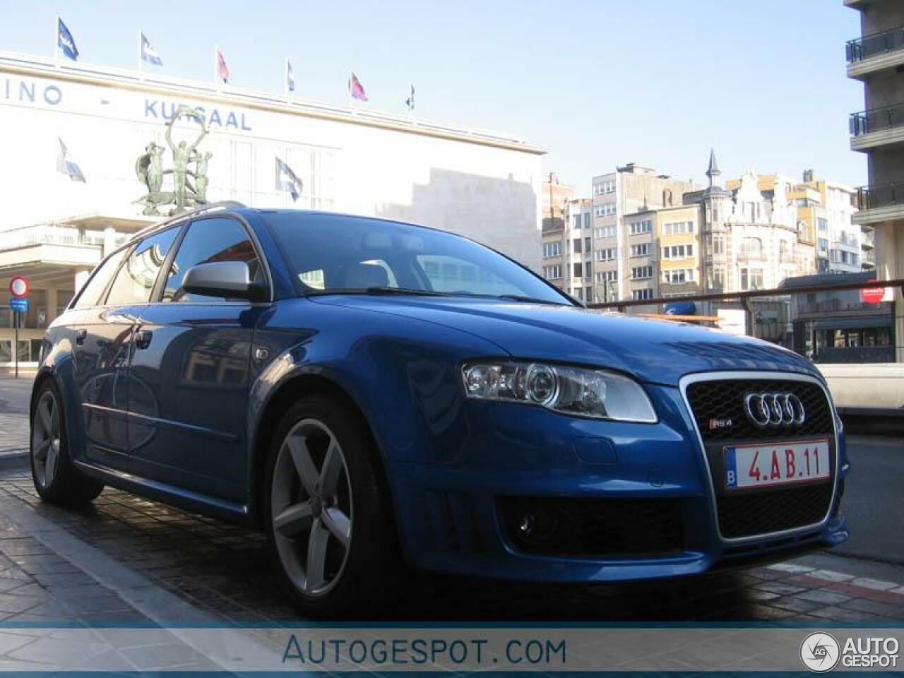 Audi RS4 Avant B7