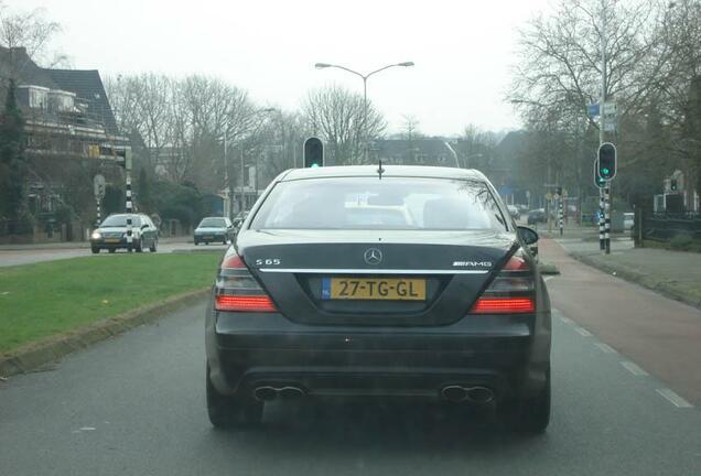 Mercedes-Benz S 65 AMG V221