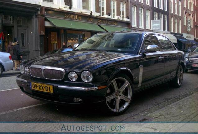 Jaguar Super V8 Portfolio