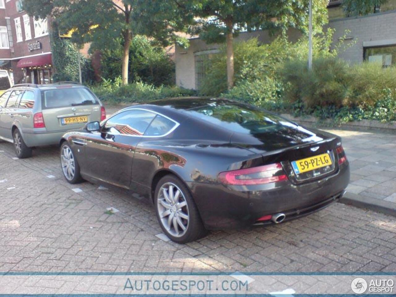 Aston Martin DB9