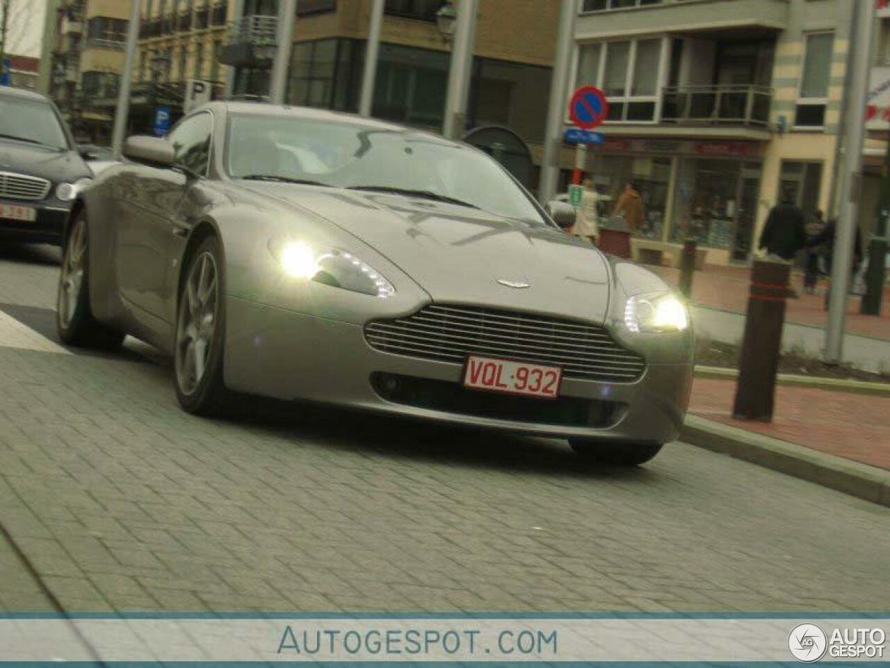 Aston Martin V8 Vantage