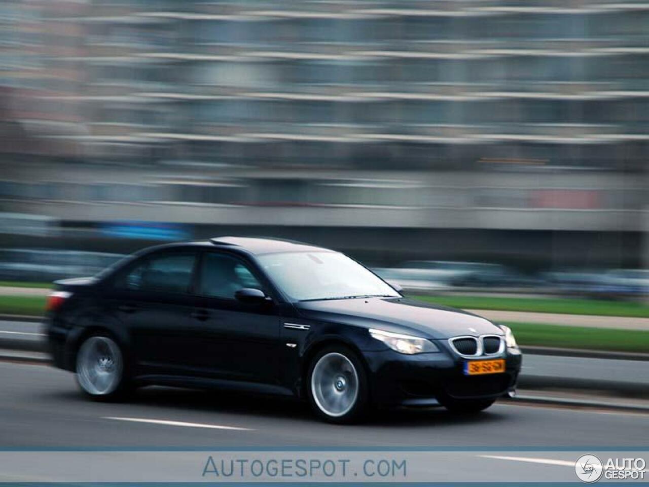 BMW M5 E60 2005