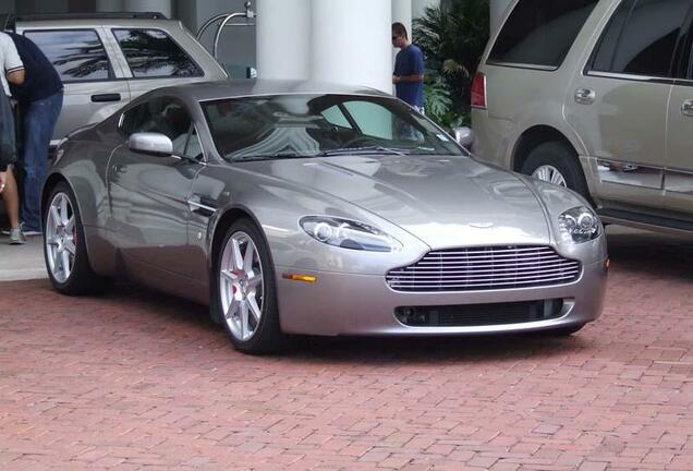 Aston Martin V8 Vantage