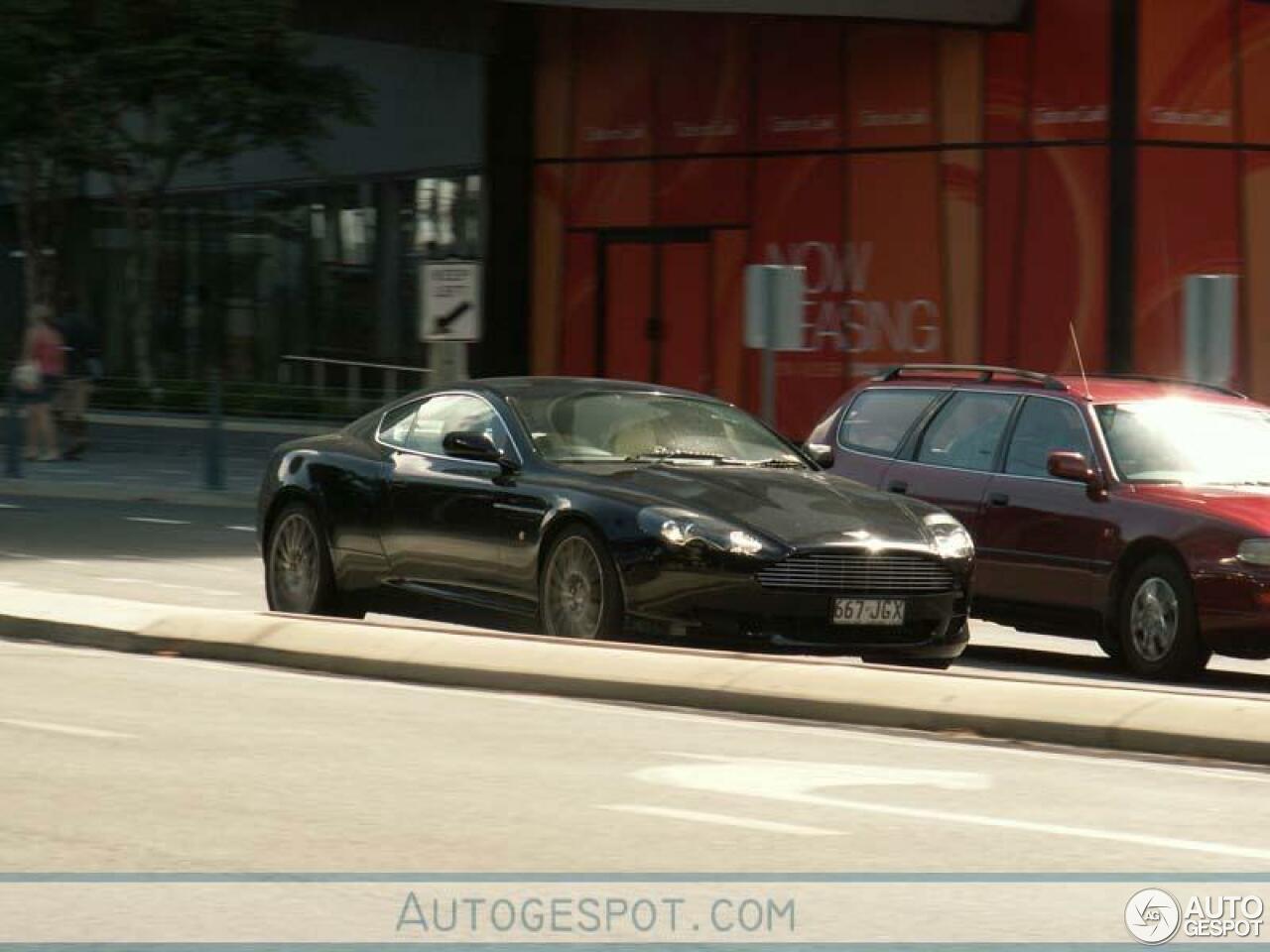 Aston Martin DB9