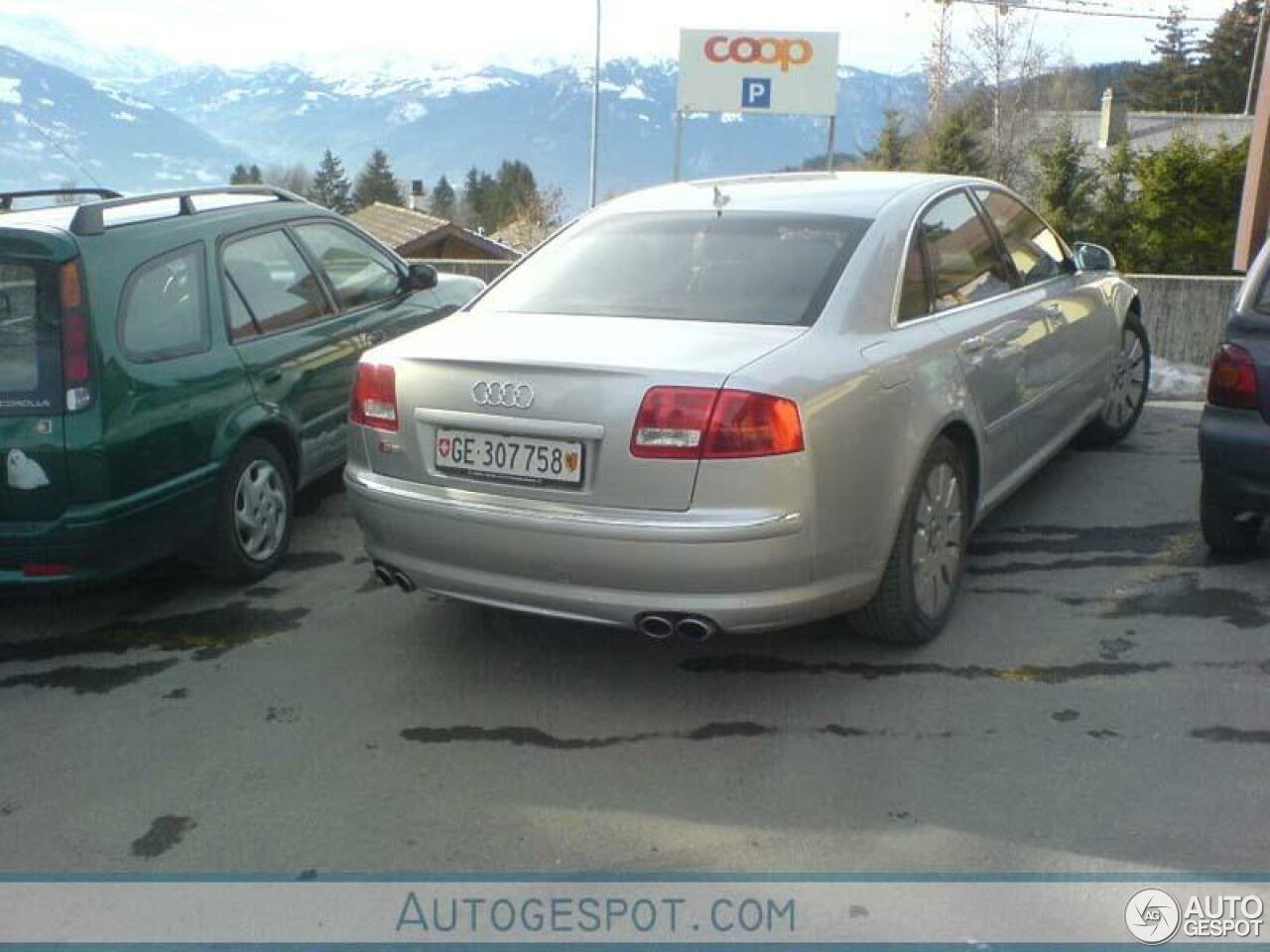 Audi S8 D3