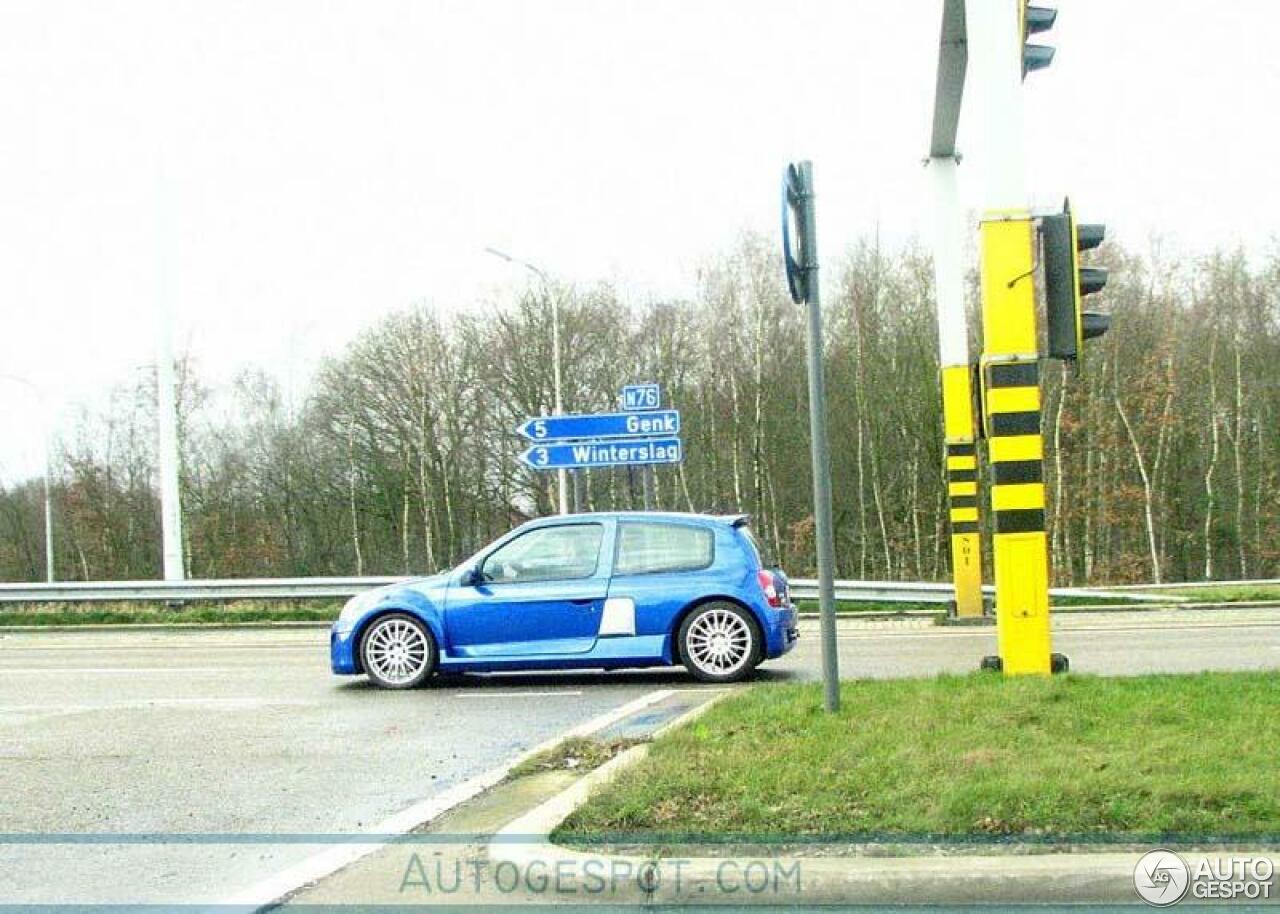 Renault Clio V6 Phase II