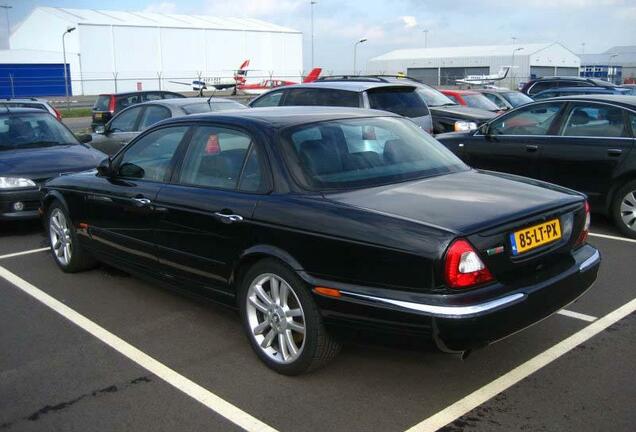 Jaguar XJR