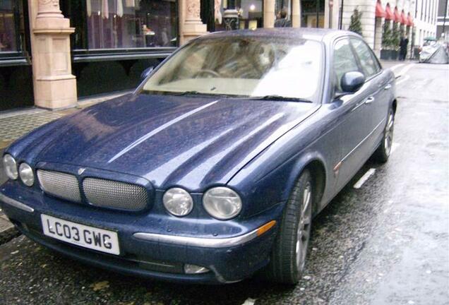 Jaguar XJR