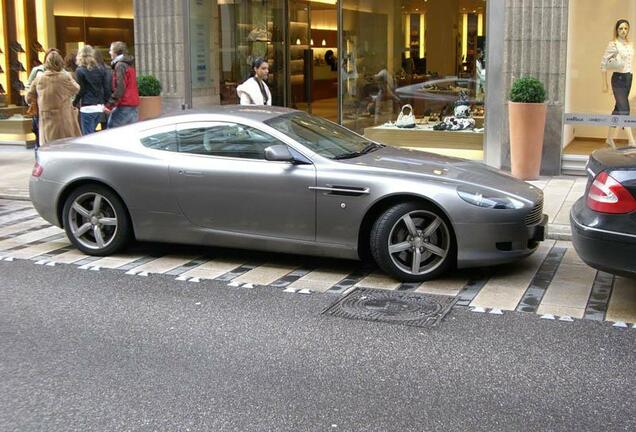 Aston Martin DB9