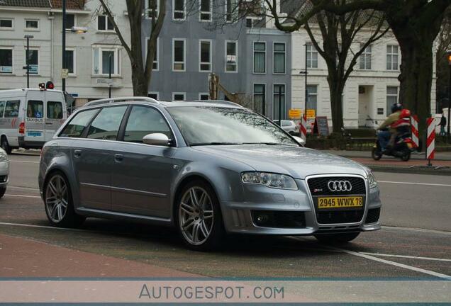 Audi RS4 Avant B7