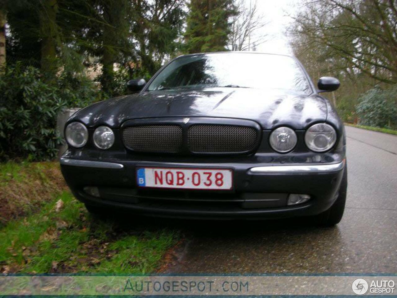 Jaguar XJR