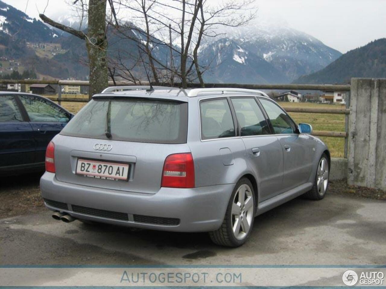 Audi RS4 Avant B5