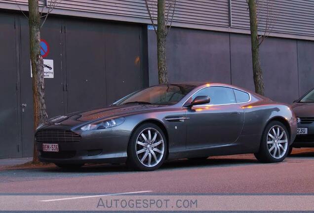 Aston Martin DB9