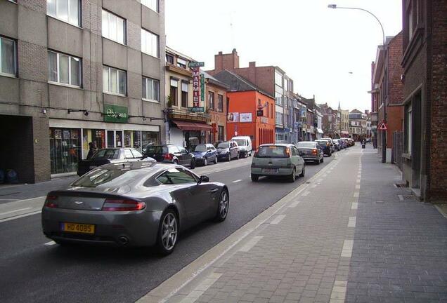 Aston Martin V8 Vantage