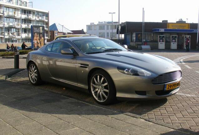 Aston Martin DB9