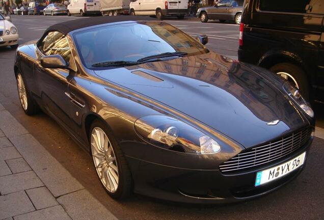 Aston Martin DB9 Volante