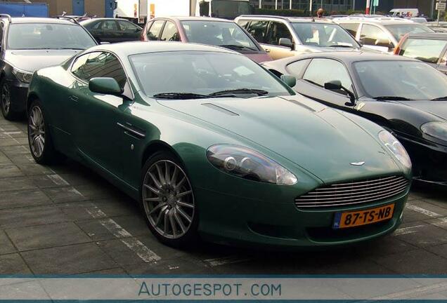 Aston Martin DB9