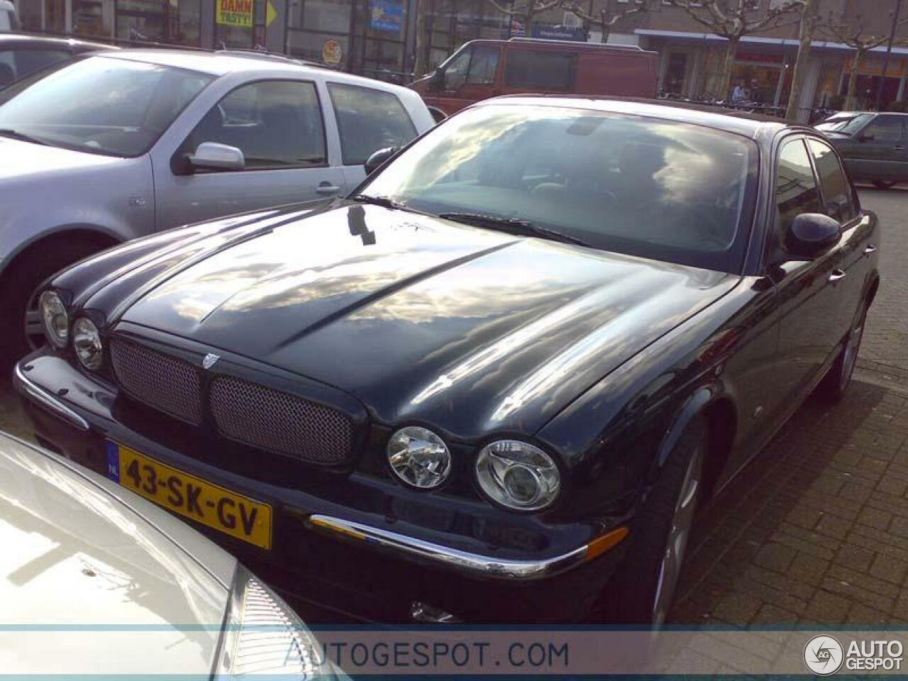 Jaguar XJR