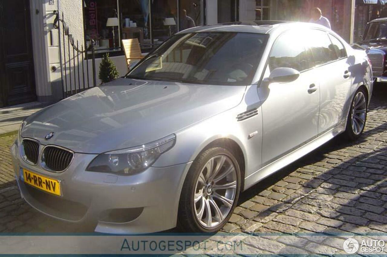 BMW M5 E60 2005