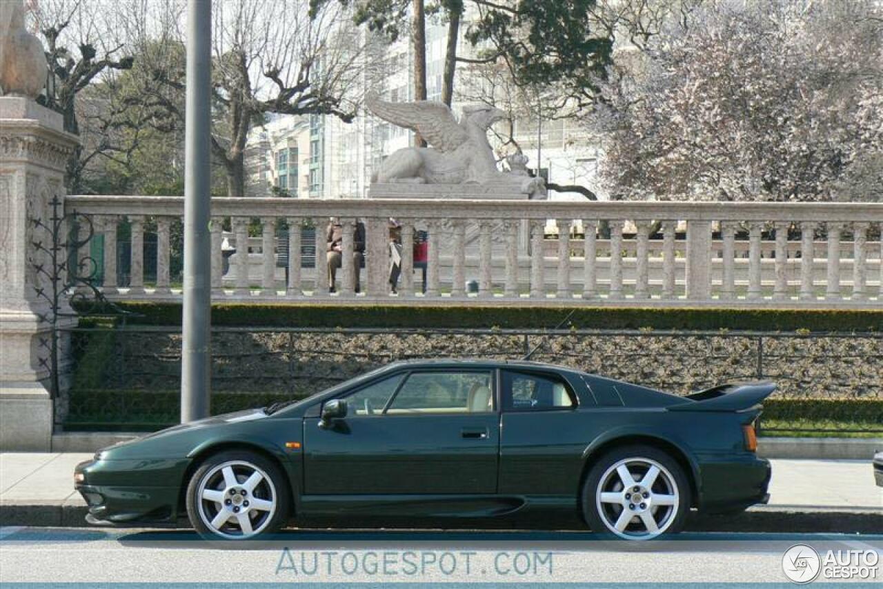 Lotus Esprit V8