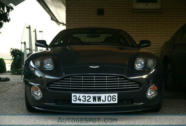 Aston Martin Vanquish S