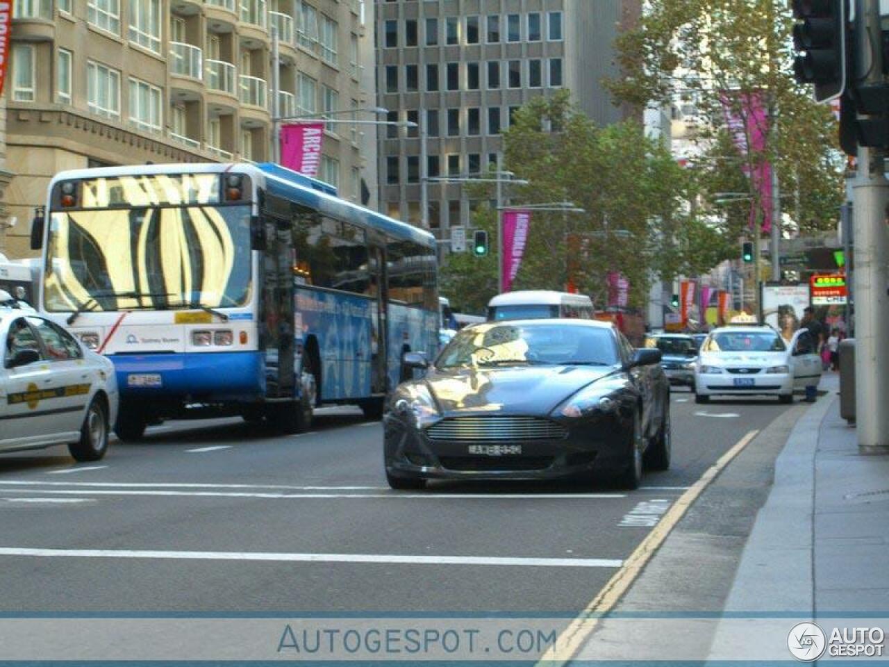 Aston Martin DB9