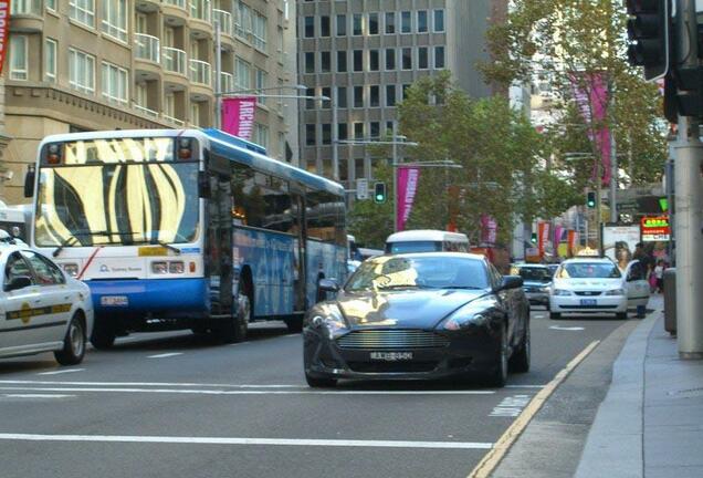 Aston Martin DB9