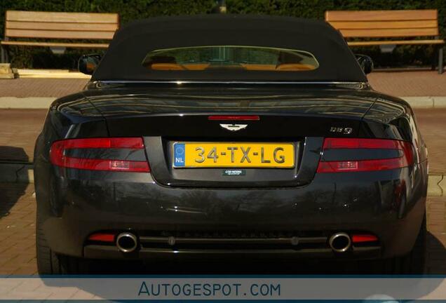 Aston Martin DB9 Volante